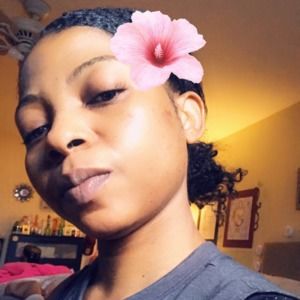 Meet your Posher, Toyin